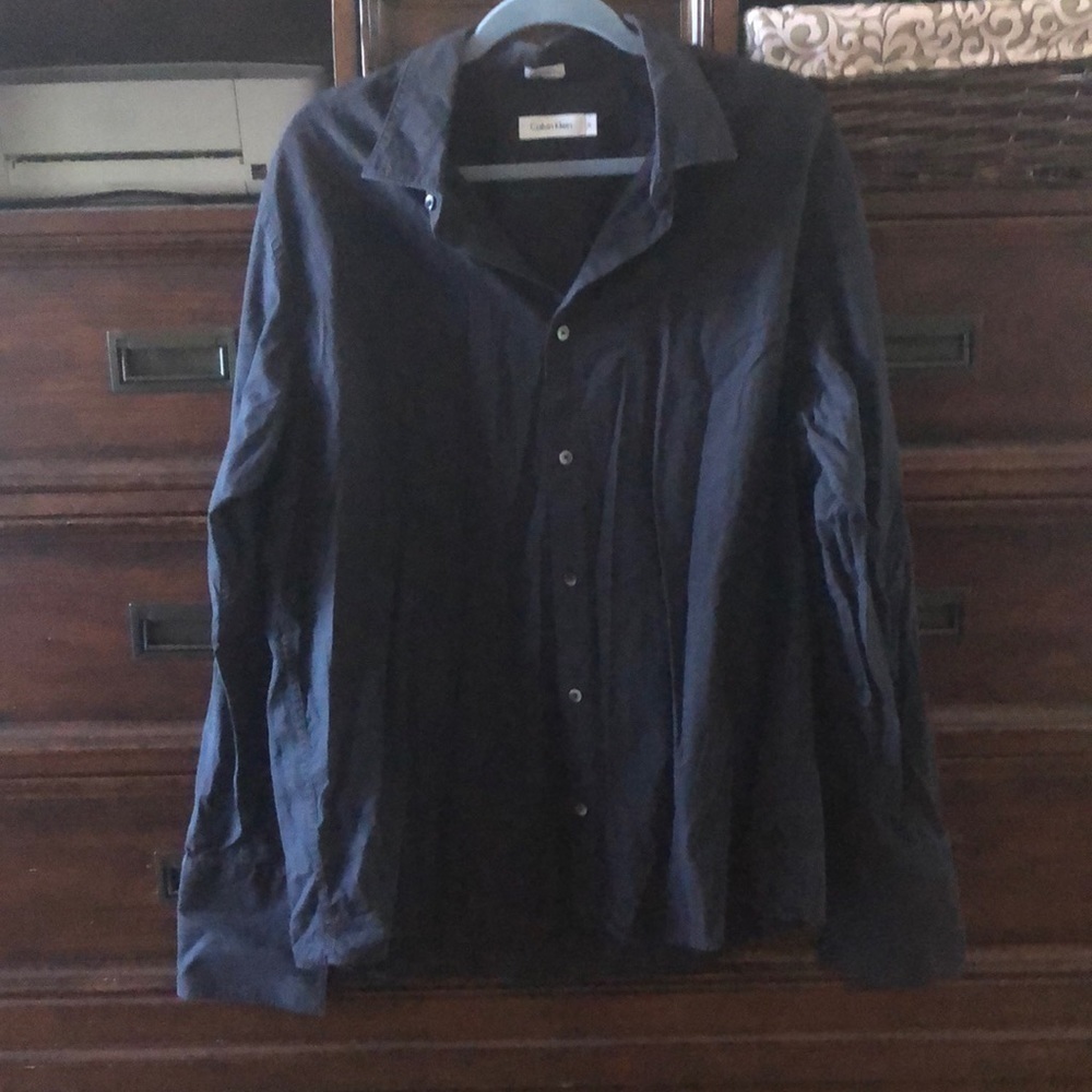 CALVIN KLEIN Black long sleeve button down dress shirt in size XL